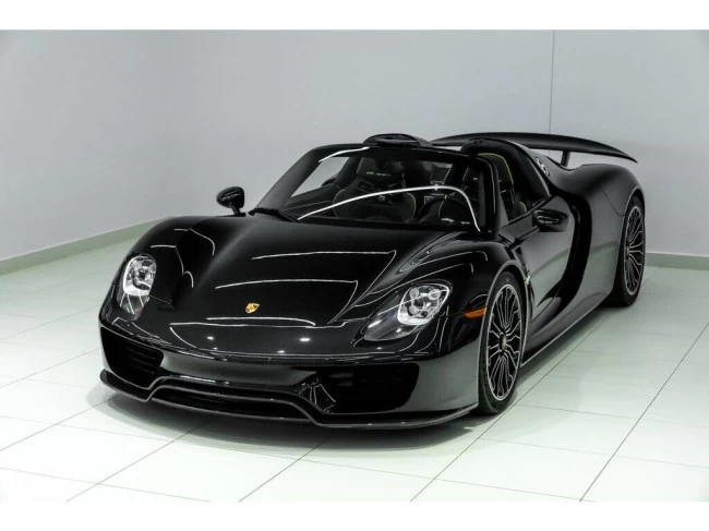 Porsche 918 Spyder - 2015