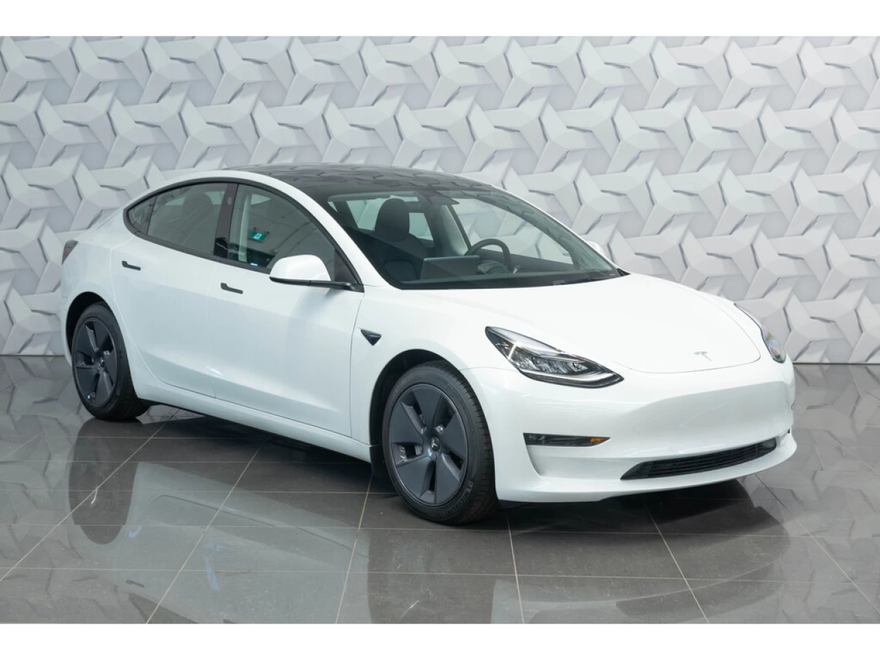 2022 Tesla 3 Long Range https://demo.n3rd.ca/resize/b990ff35b810a3abc0cc817b2ca24889-1