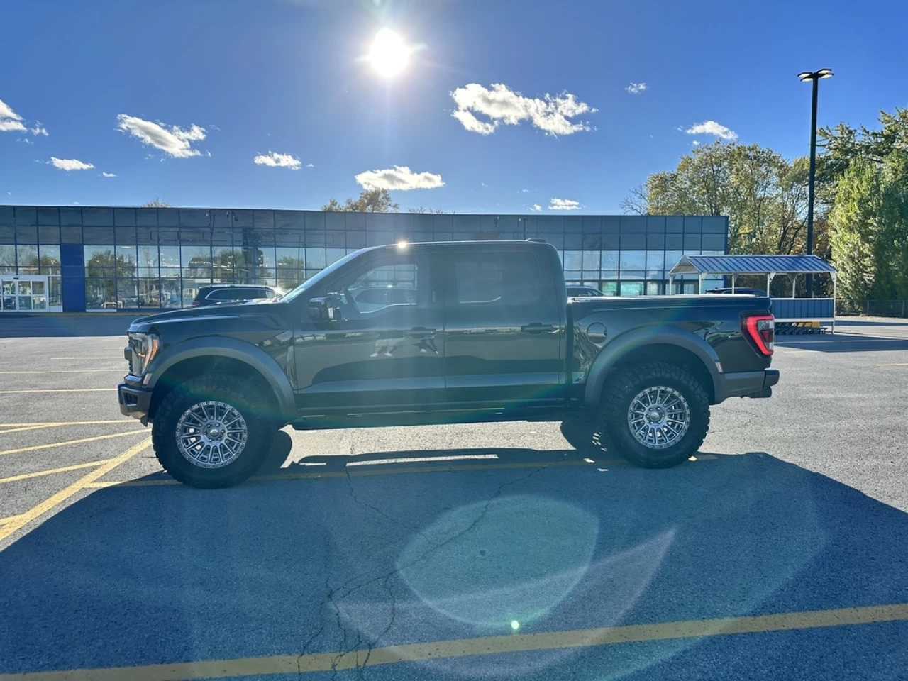 2022 Ford F-150 Raptor https://demo.n3rd.ca/resize/b990ff35b810a3abc0cc817b2ca24889-1