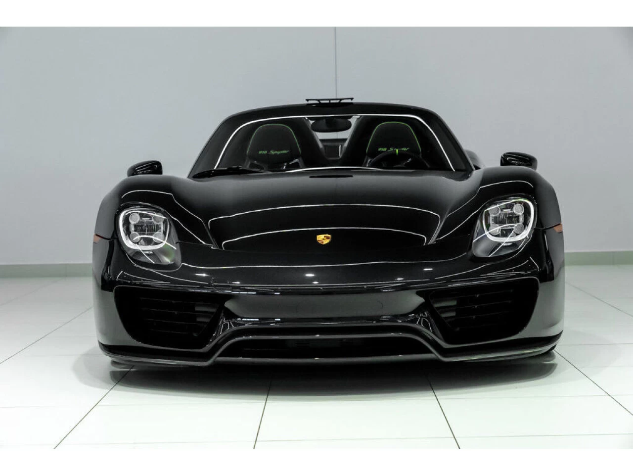 2015 Porsche 918 Spyder 2dr Roadster https://demo.n3rd.ca/resize/b990ff35b810a3abc0cc817b2ca24889-1