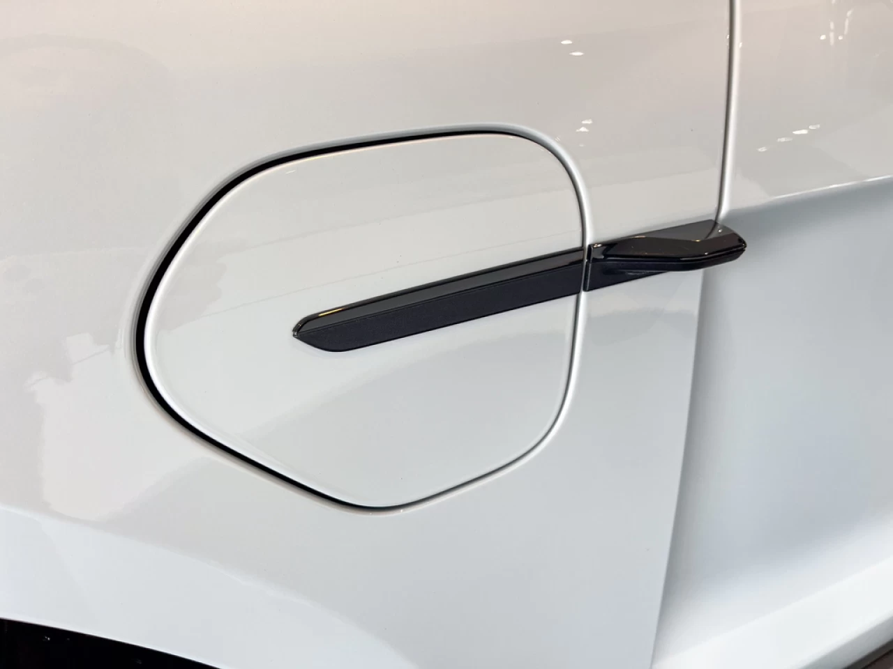 2023 Porsche Taycan Turbo https://demo.n3rd.ca/resize/b990ff35b810a3abc0cc817b2ca24889-1