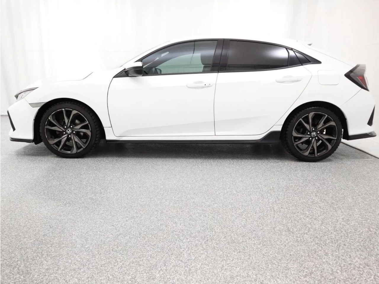2017 Honda Civic Sport https://demo.n3rd.ca/resize/b990ff35b810a3abc0cc817b2ca24889-1