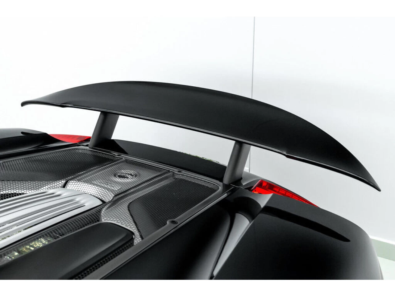 2015 Porsche 918 Spyder 2dr Roadster https://demo.n3rd.ca/resize/b990ff35b810a3abc0cc817b2ca24889-1