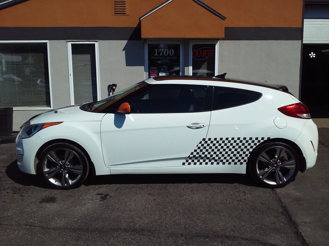 2013 Hyundai Veloster w/Tech https://demo.n3rd.ca/resize/b990ff35b810a3abc0cc817b2ca24889-1
