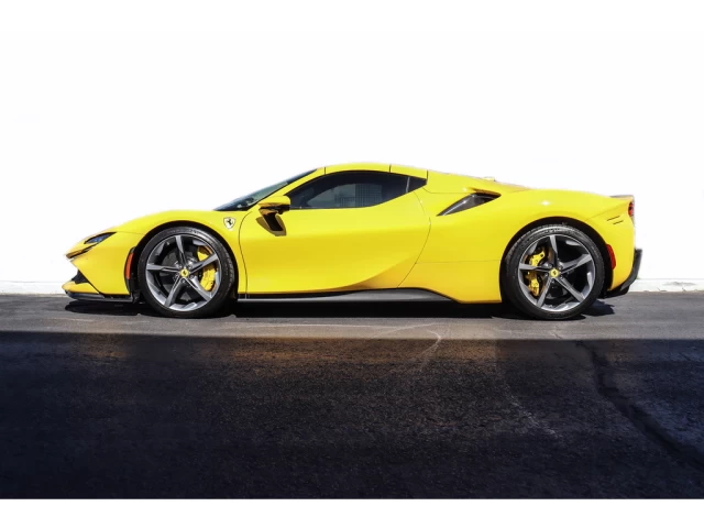 Ferrari SF90 Spider Convertible 2023