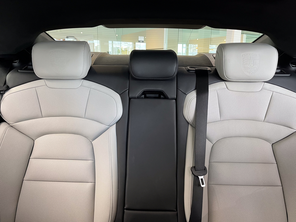 2023 Porsche Taycan Turbo Main Image