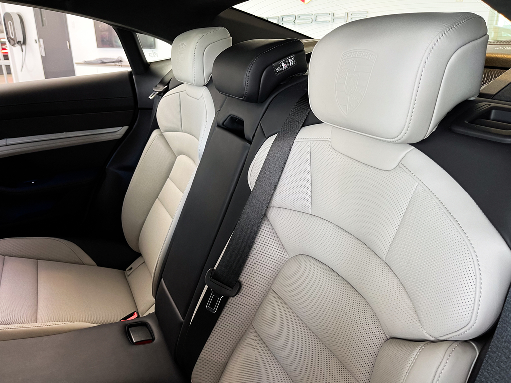 2023 Porsche Taycan Turbo Main Image