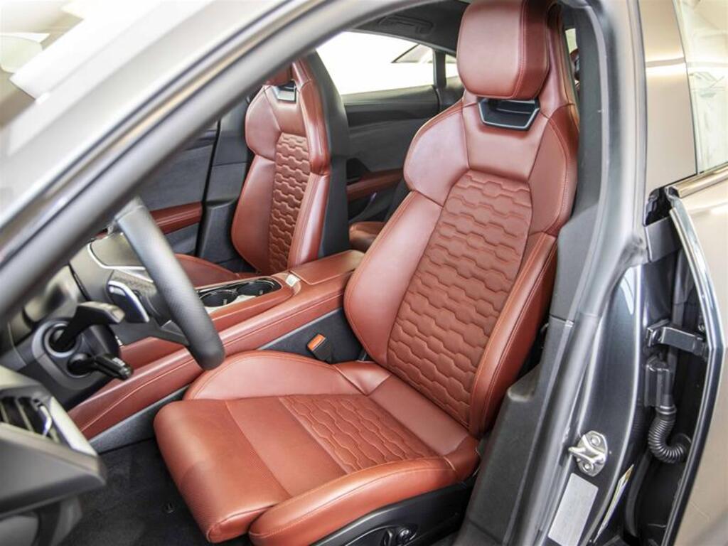 2022 Audi e-tron GT quattro Main Image