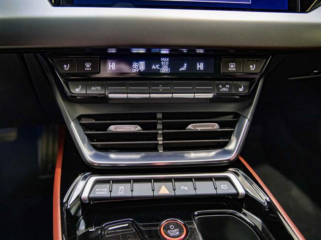 2022 Audi e-tron GT quattro Main Image