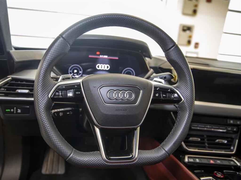 2022 Audi e-tron GT quattro Main Image