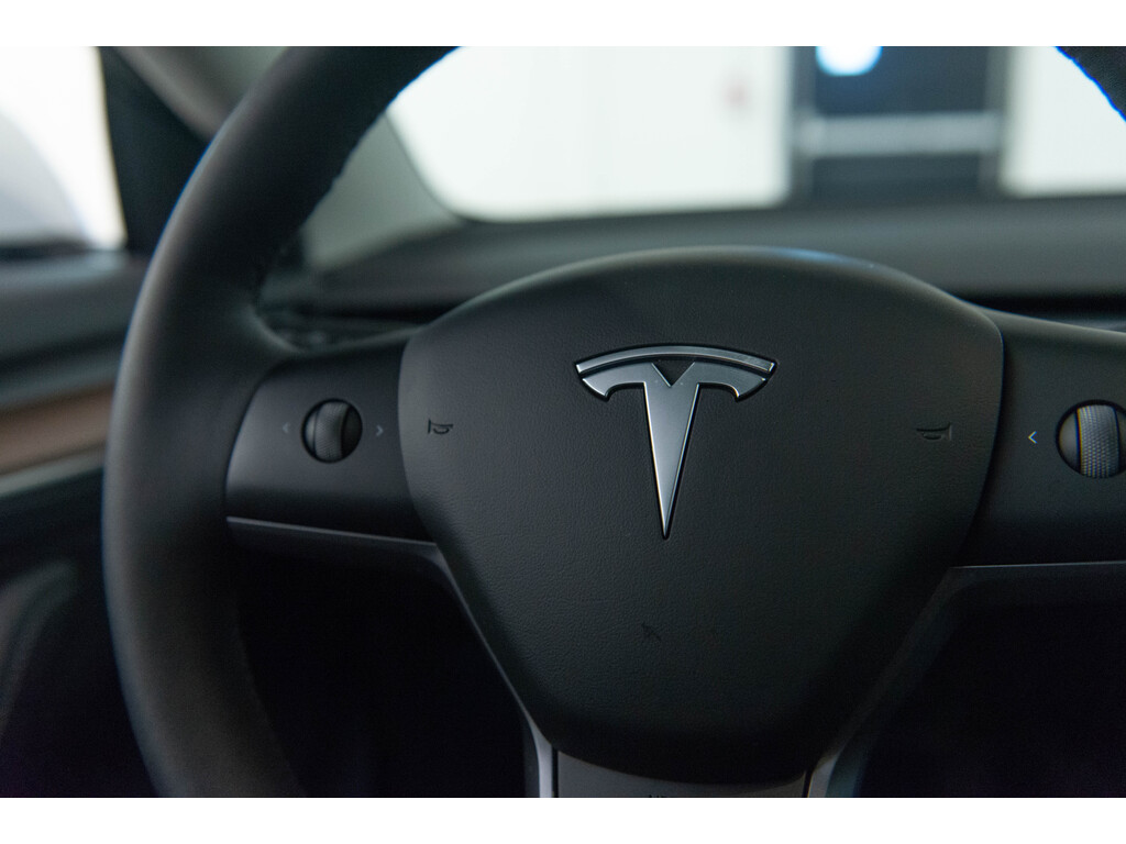 2022 Tesla 3 Long Range Main Image