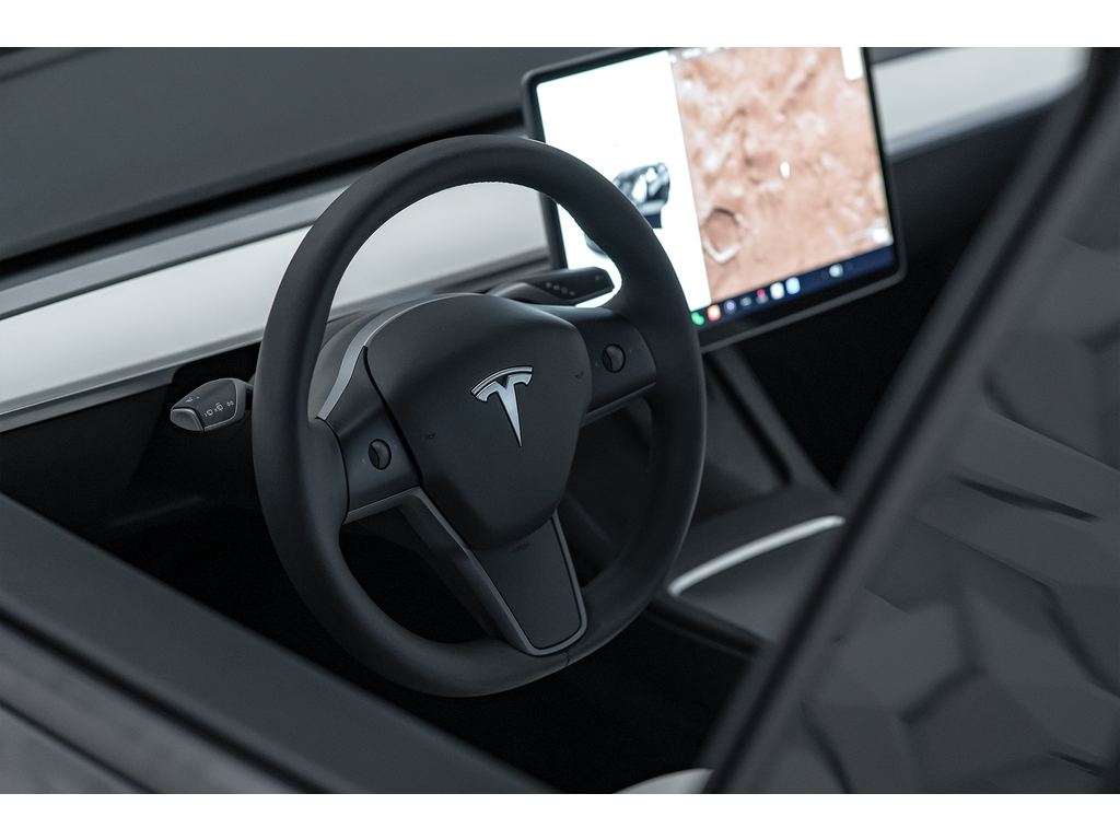 2022 Tesla Y Performance Main Image