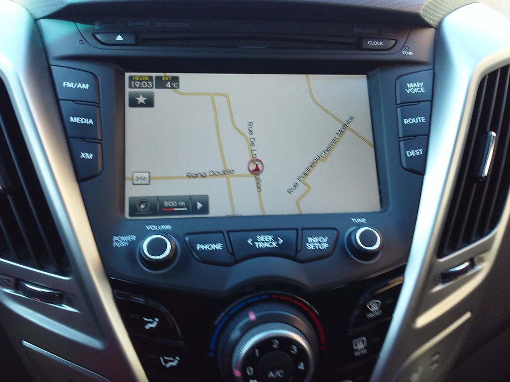 2013 Hyundai Veloster w/Tech Main Image